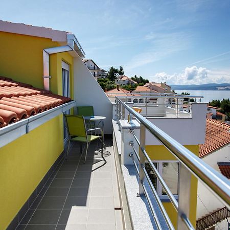 Nemira Sunny Apartments 오미스 객실 사진