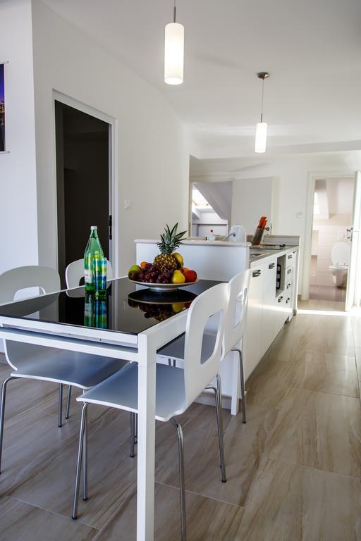 Nemira Sunny Apartments 오미스 객실 사진