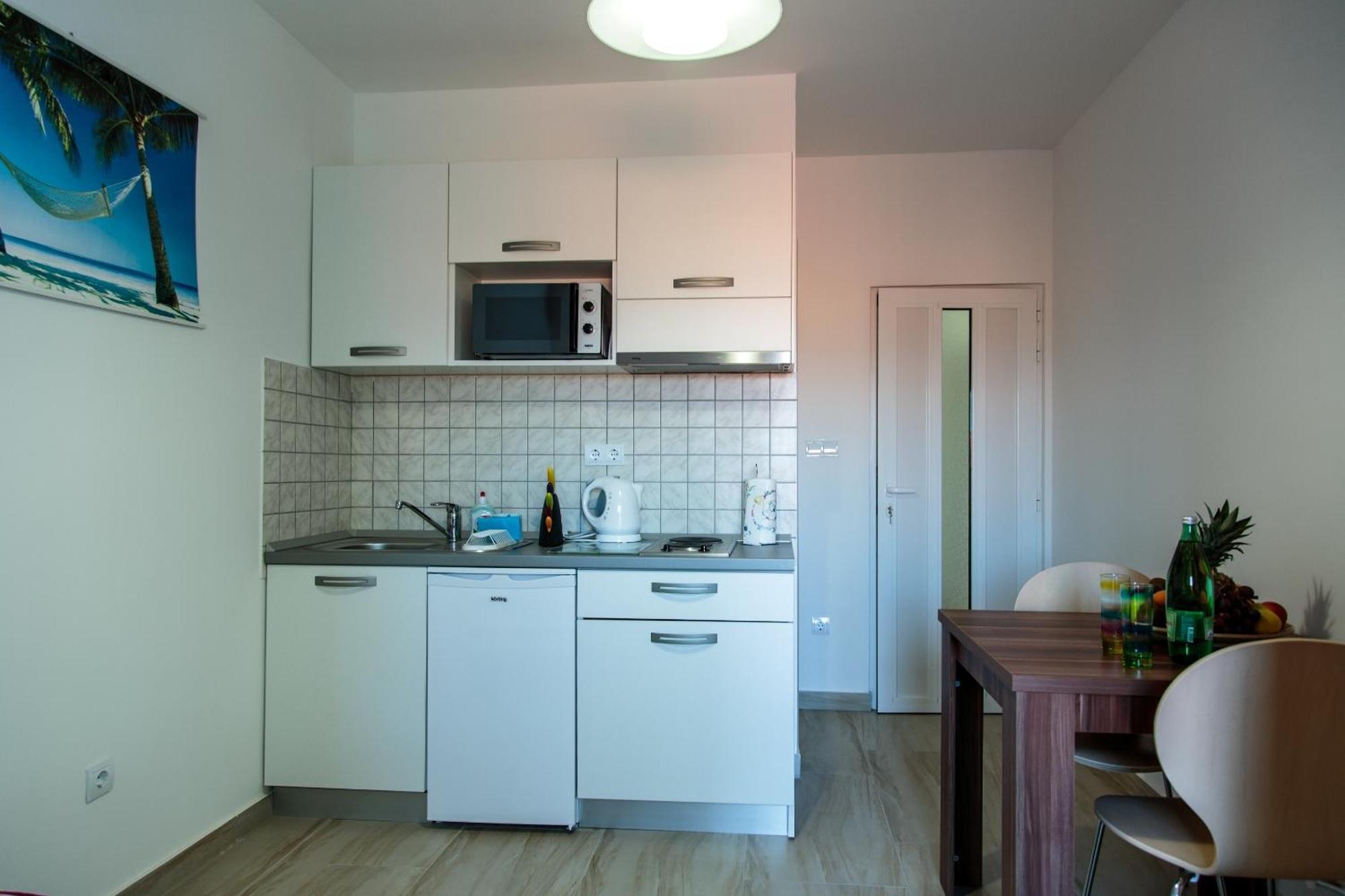 Nemira Sunny Apartments 오미스 객실 사진