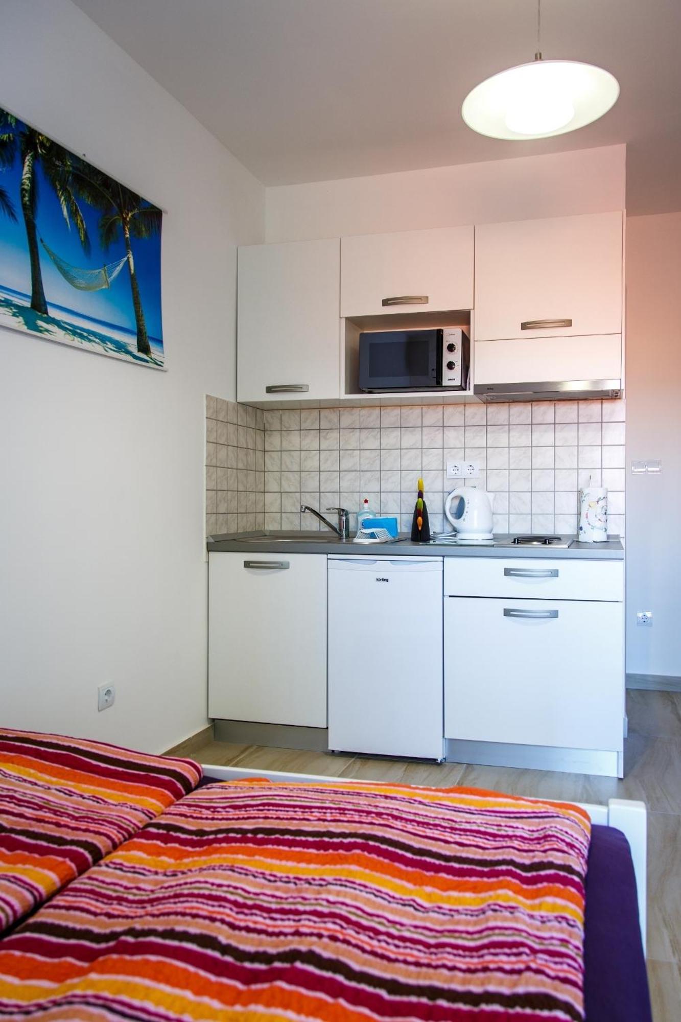 Nemira Sunny Apartments 오미스 객실 사진