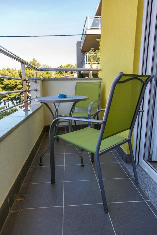Nemira Sunny Apartments 오미스 객실 사진