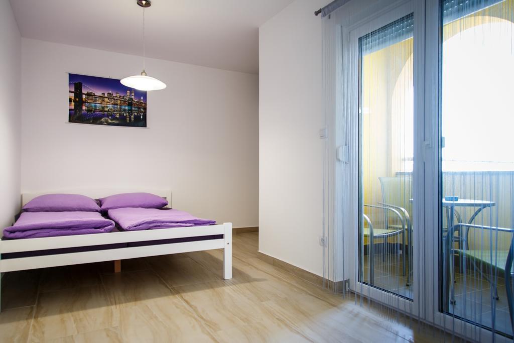 Nemira Sunny Apartments 오미스 객실 사진